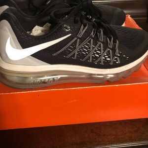 Women’s Nike Air Max 2015